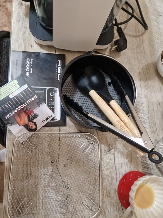 Продам аэрогриль 5,5 л  новая