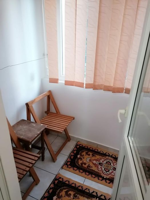 De vânzare apartament 2 camere decomandat