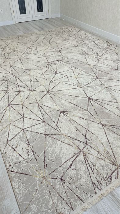 Продам ковер 300х400