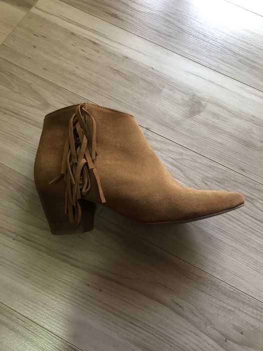 Велурени боти Mango