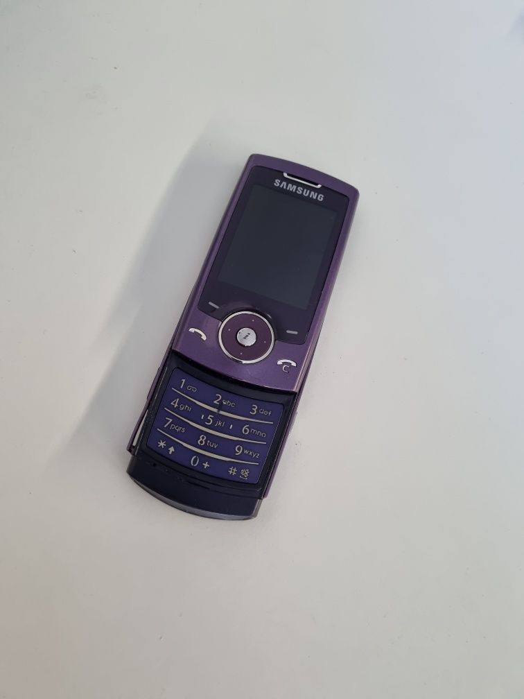 Telefon Samsung SGH - U600 perfect funcțional cu încărcător original