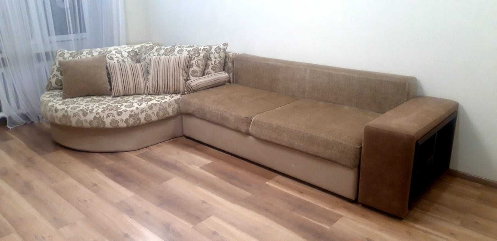 Раскладной диван с подушками производство Беларусская мебель
