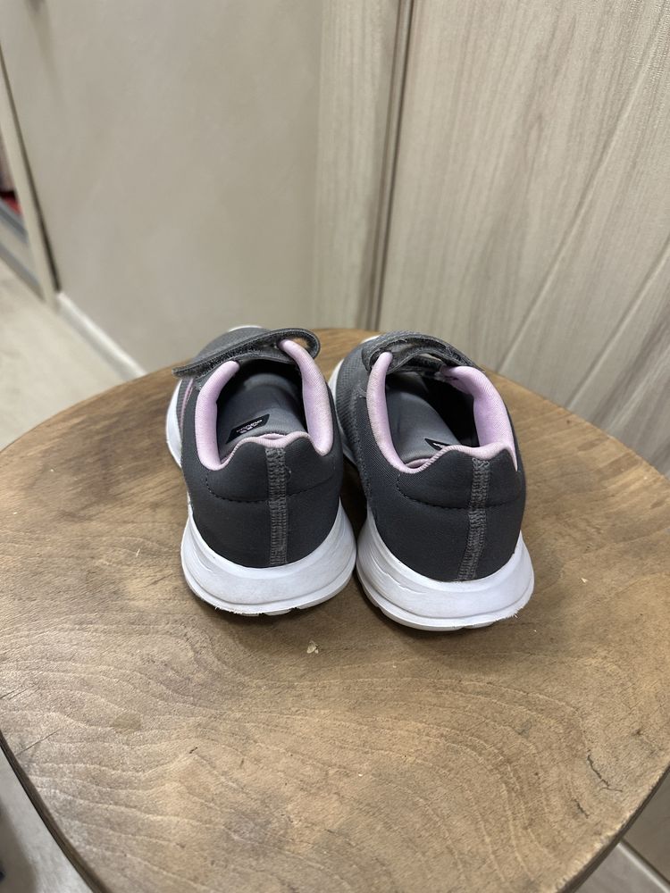 Детски маратонки adidas