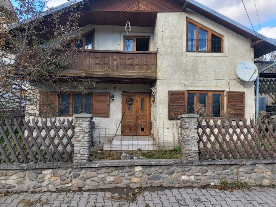 Case de vanzare  Imobiliare