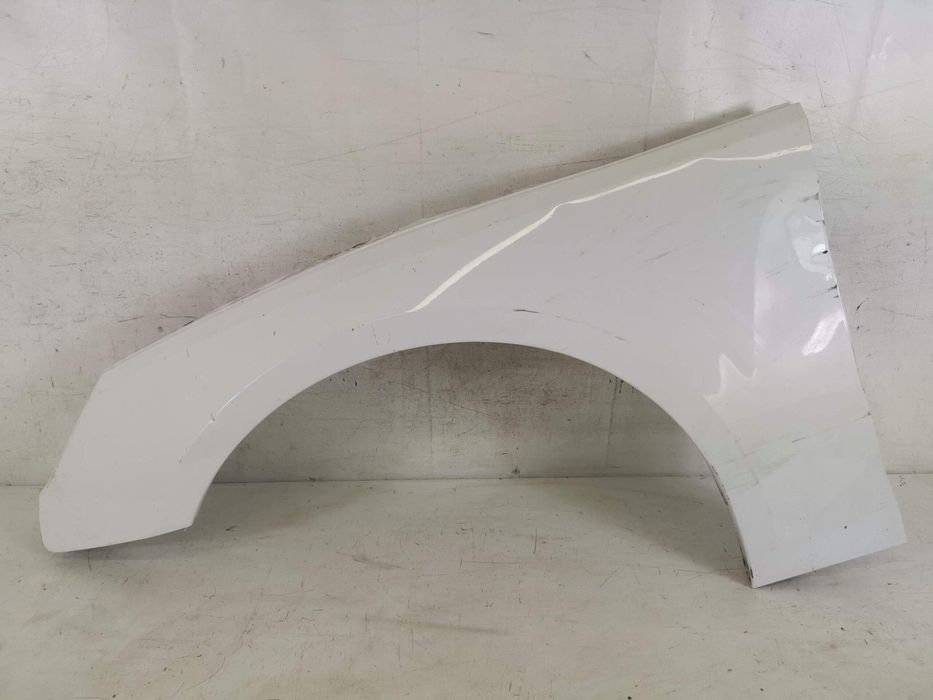 Ауди А4 Б9 / Audi A4 B9 [ - ] Оригинална лява предна арка в добро съст