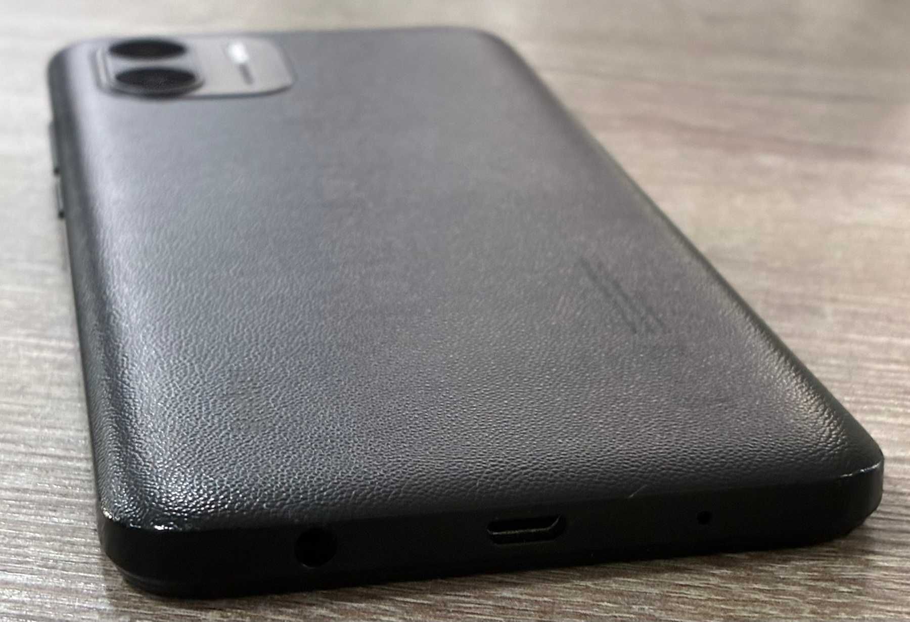 Продавам Redmi A2 32gb