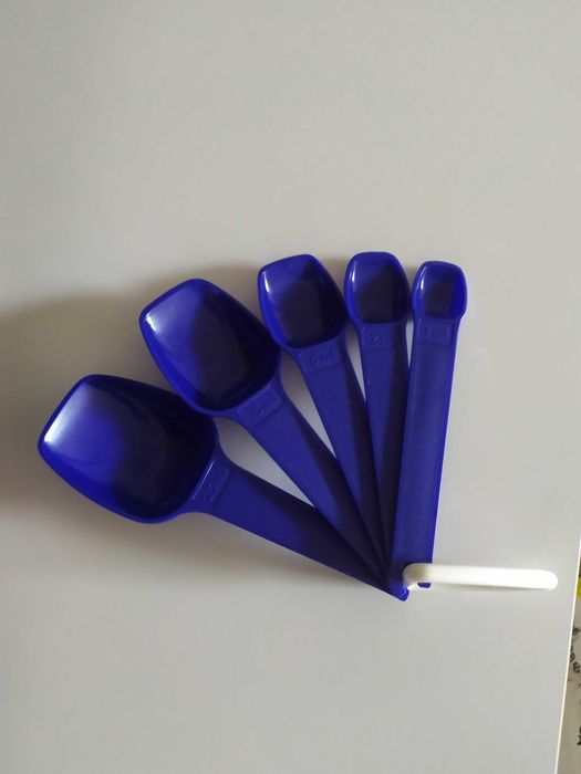 Tupperware кутии и чаши