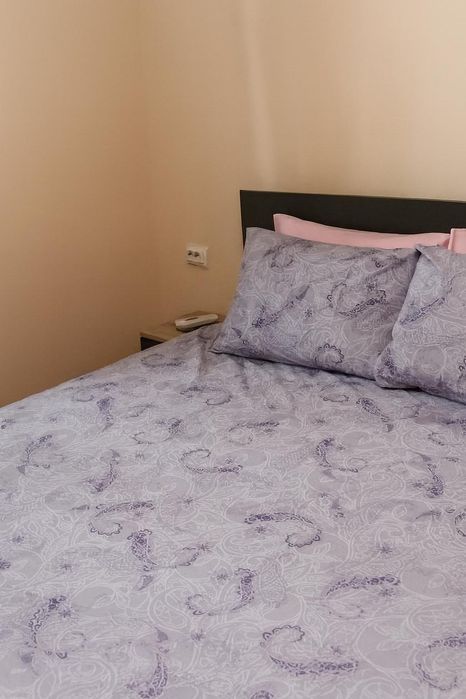 Двустаен апартамент под наем в Център