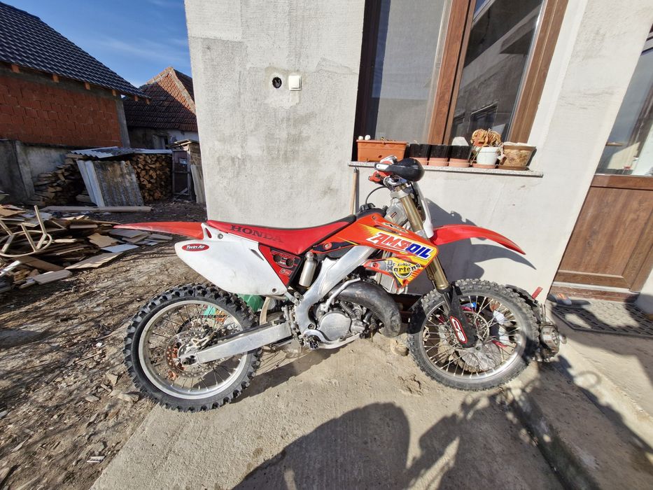 Vând honda cr 125 power valve