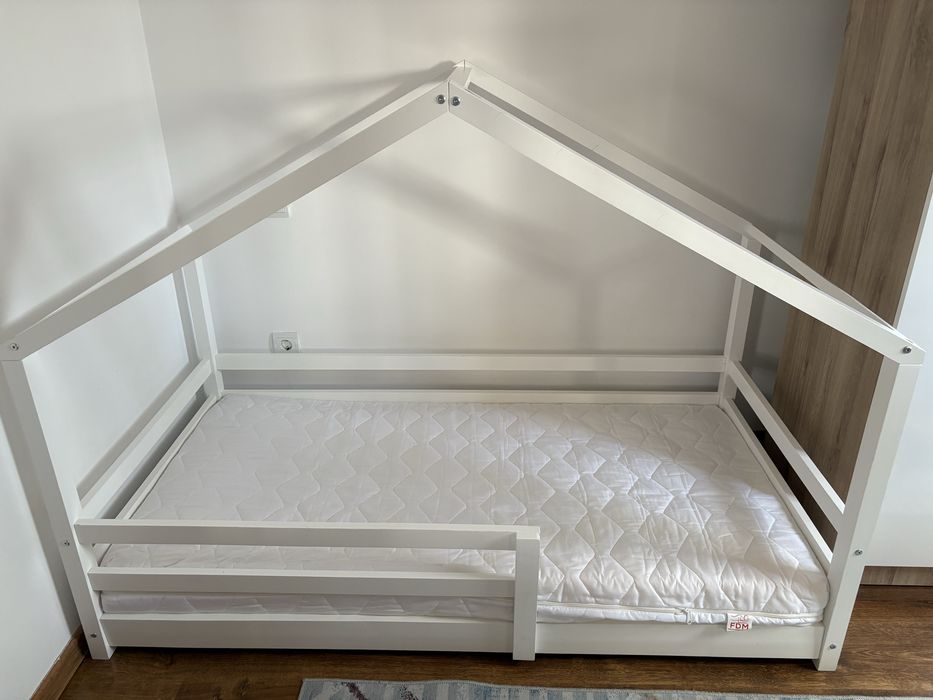 Pat copii model casuta tip Montessori