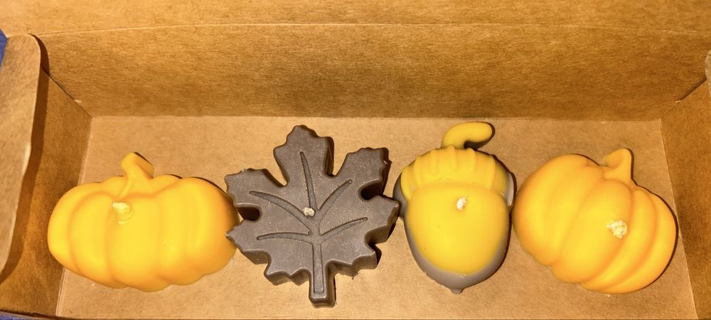 Есенни свещи 4 броя