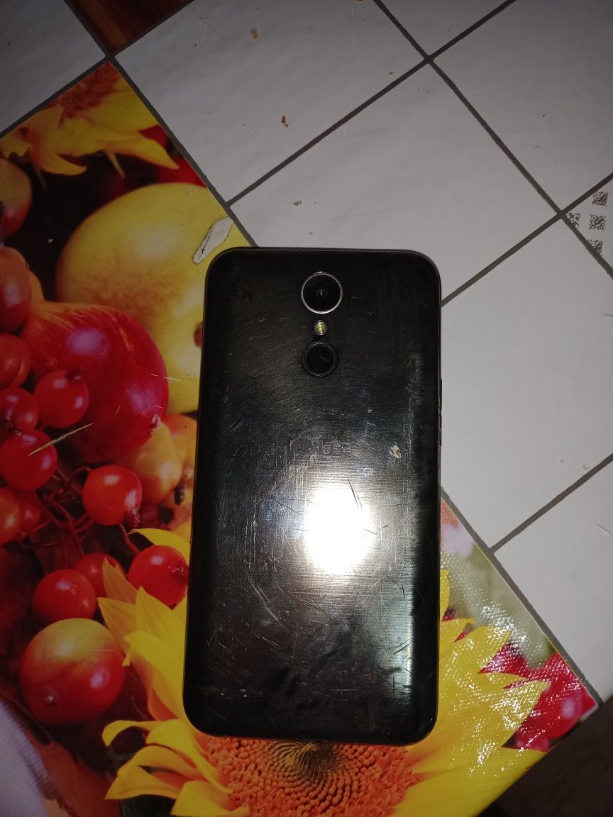 Продам lg k10 срочно!!!