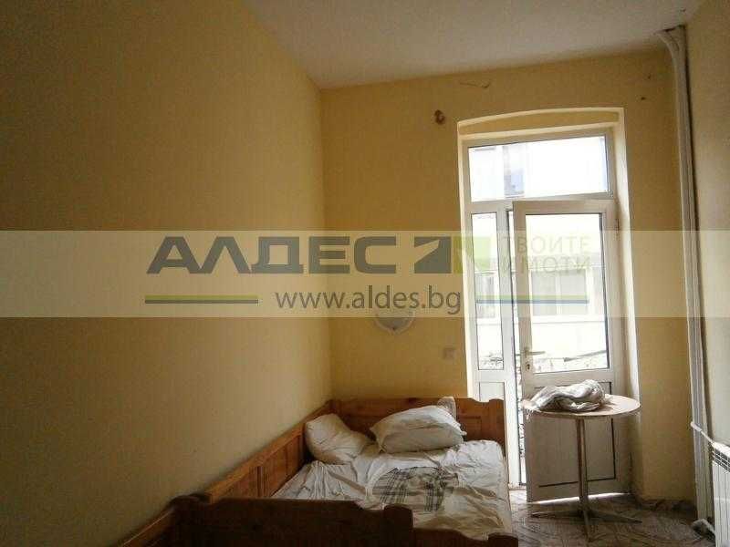 Продава се етаж от къща в идеалния център на столицата!