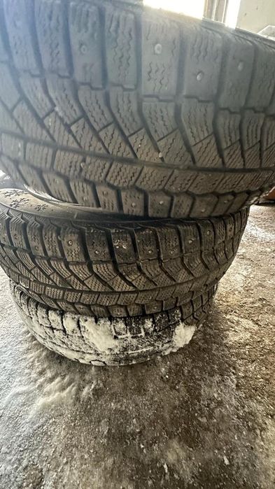 Шины зимние на авто