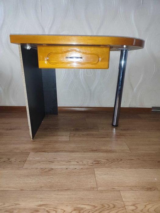 Туалетный столик.