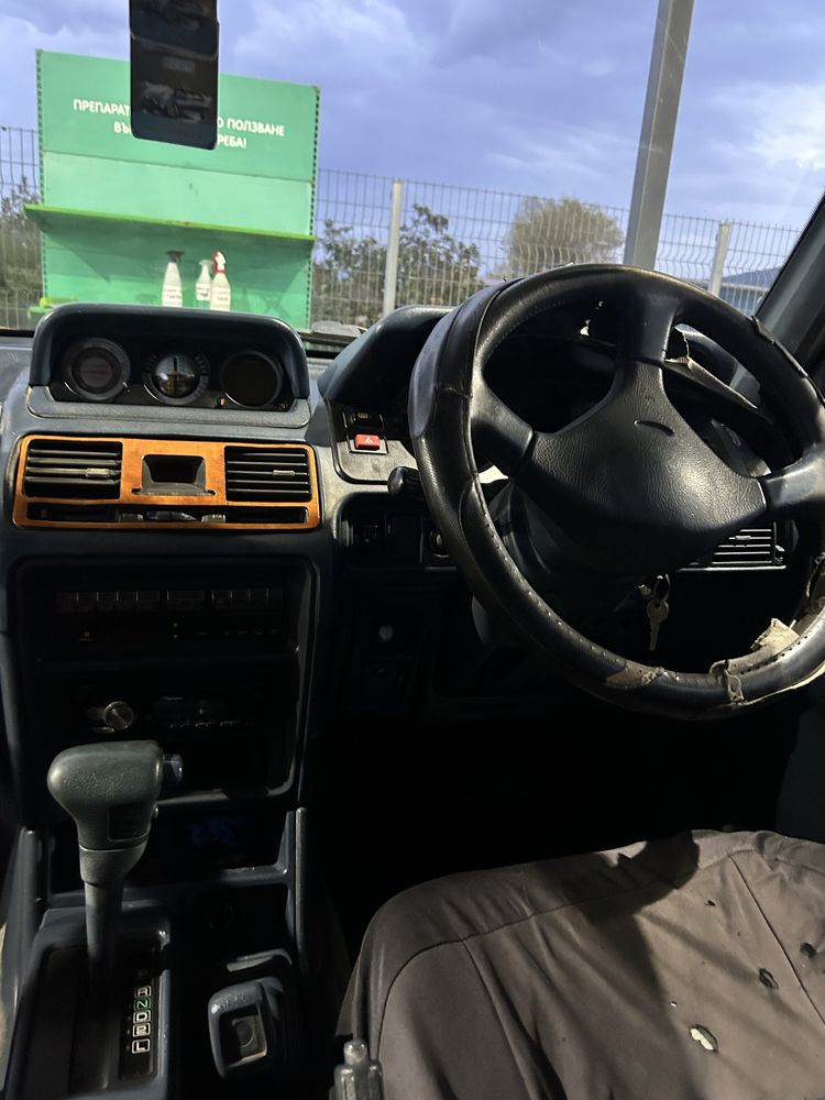 Mitsubishi pajero 2.5