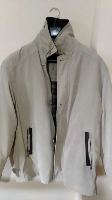 Запазени черни якета по 60лв;  Ватирана шуба/есен-зима-пролет/-80лв