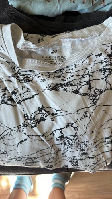 Давам дрехите безплатно.