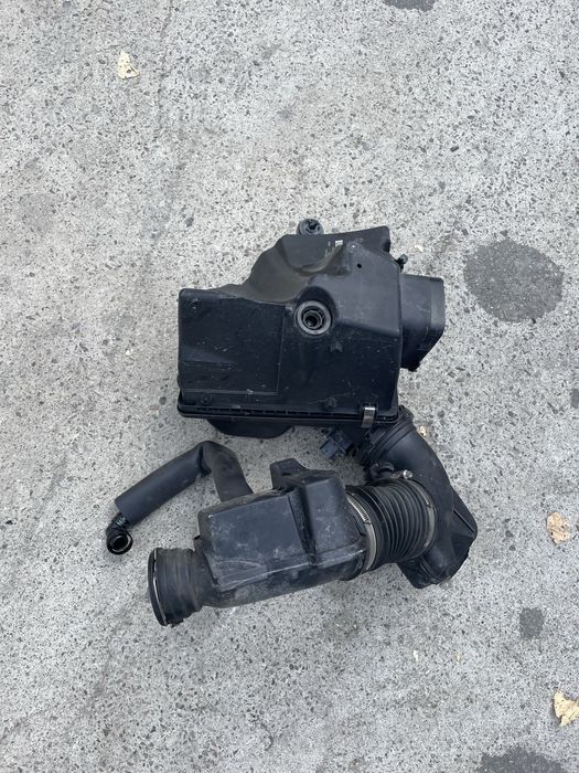 Филтър кутия БМВ Ф30, Б48 (air filter bmw b48)