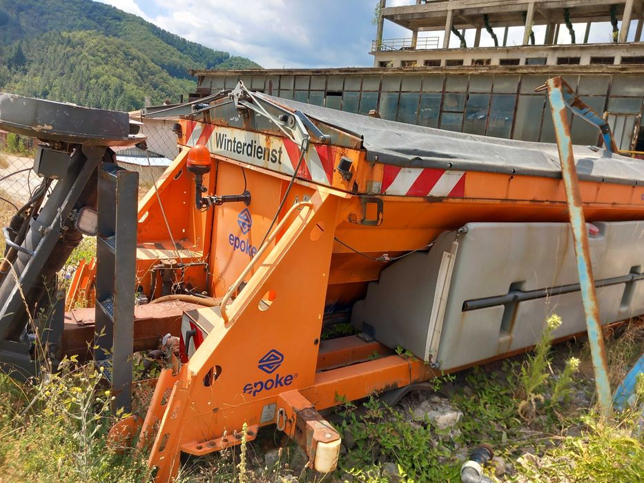 пясъкоразпръсквачи и др. снегопочистващо оборудване