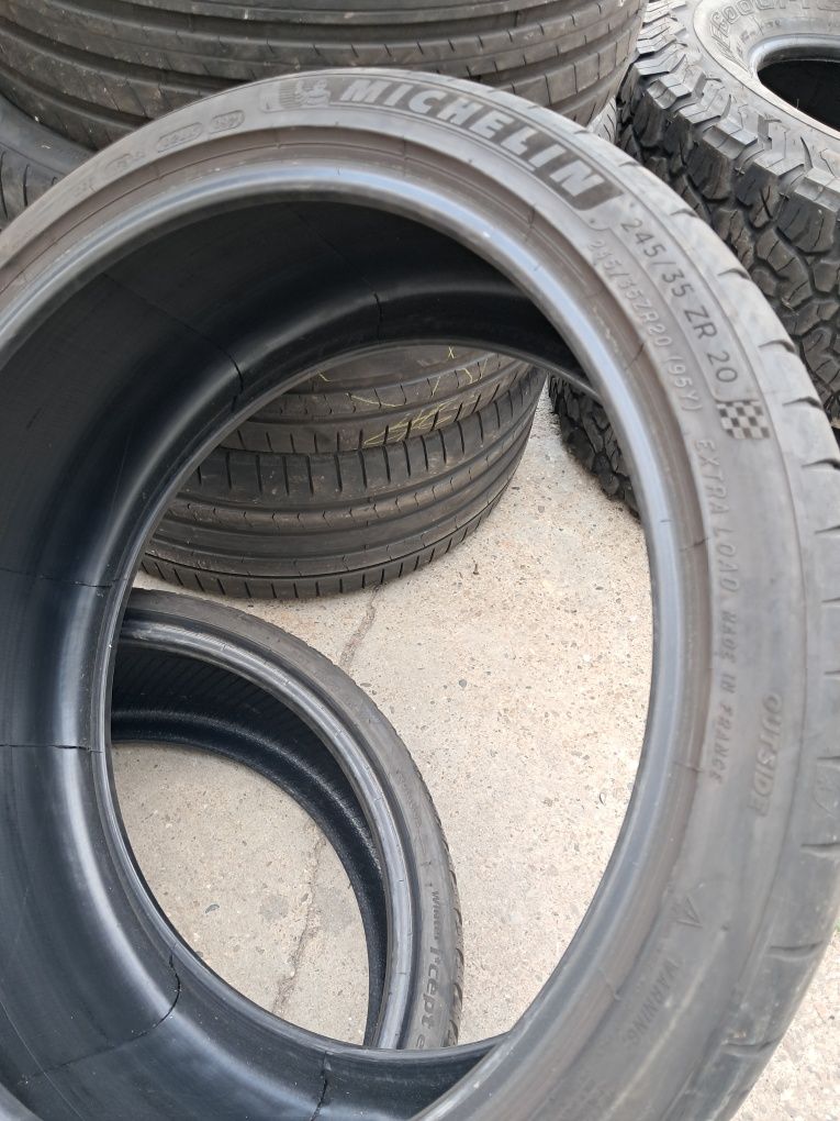 1XAnvelopa second vara 245 35 ZR20 Michelin