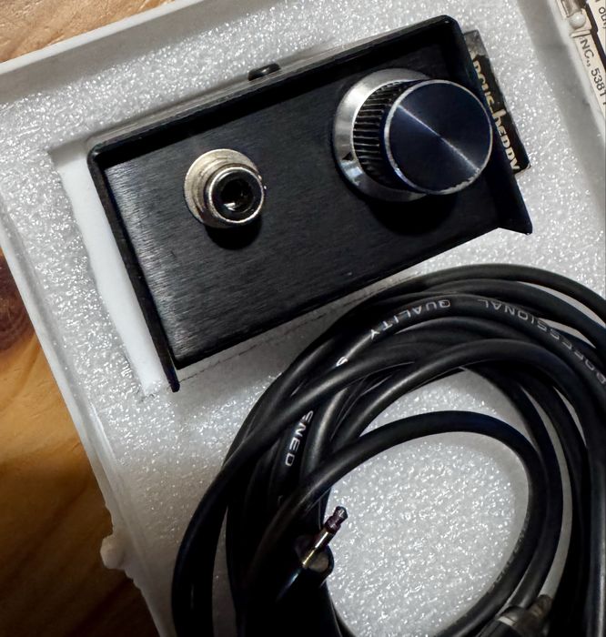 Микрофон за саксофон, кларинет, хармоника Barcus-Berry 5200