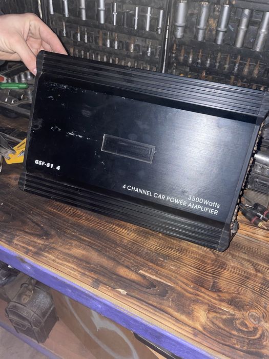 Boss mini усилитель