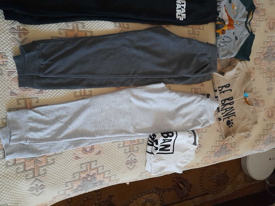 Голям лот дрешки- размер 128, 134 и 140.