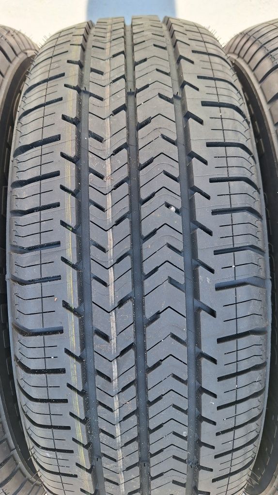 Anvelope 215.65r16 C  Michelin Noi