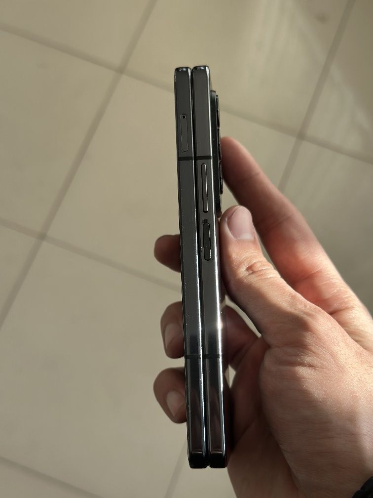Samsung z fold 4