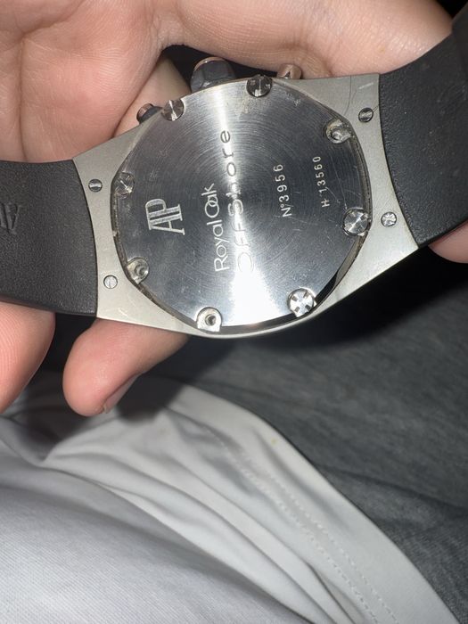 продам часы royal oak off shore