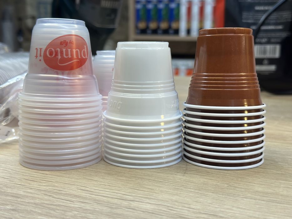 Pahare de plastic ieftine oferta cu zahar si paletine ambalate