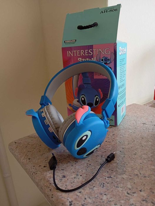 Нови безжични слушалки на Стич