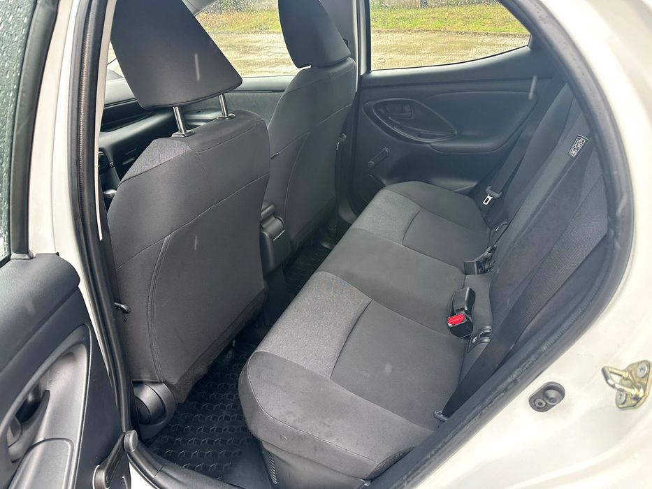 Toyota Yaris-2022-1.5 benzina hybrid-automata-unic proprietar/GARANTIE
