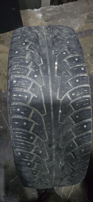 Продам шины зимние нокиан 265х65х17