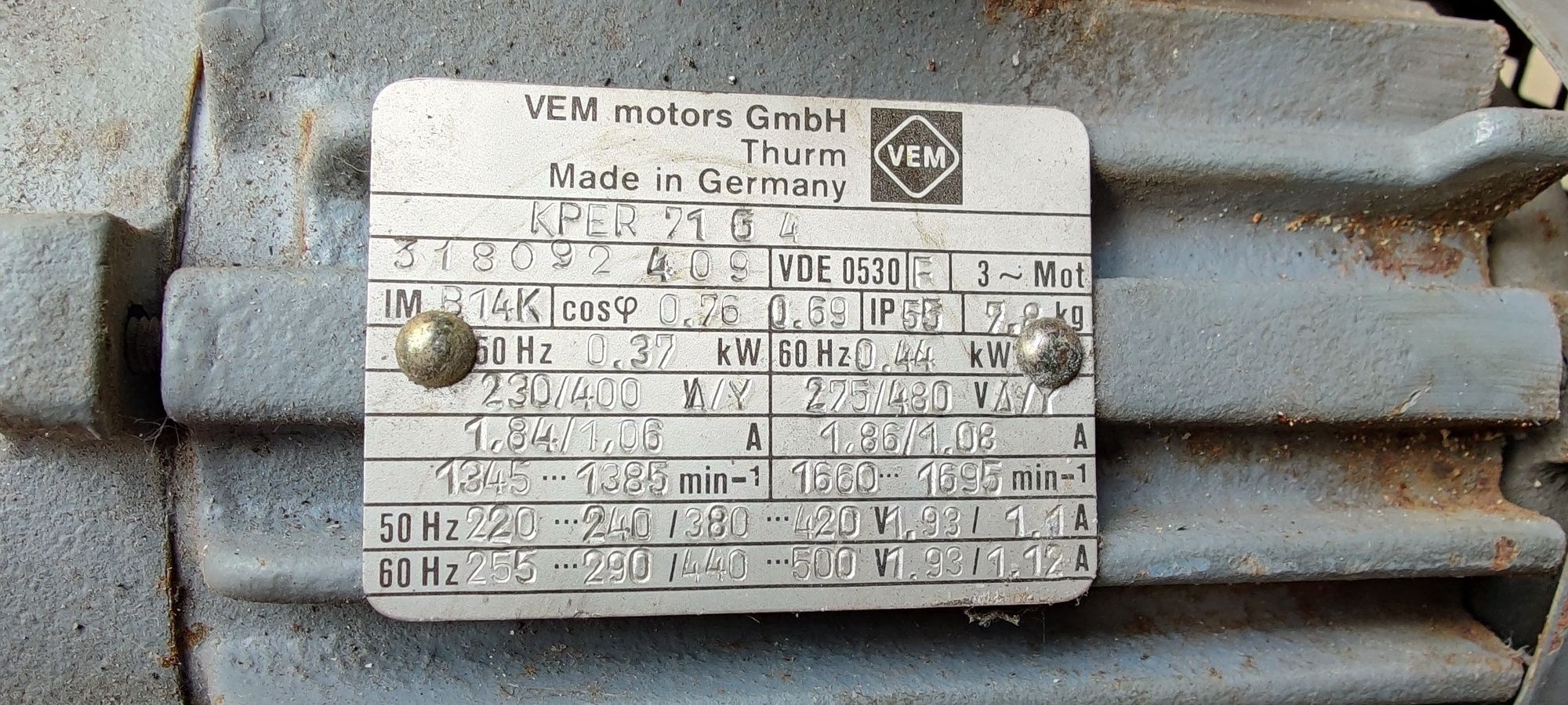 Motor electric trifazat cu reductor, 0.37kW, 70rpm, 380V