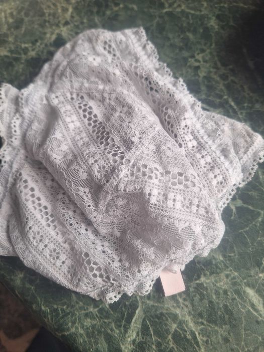 Сутиен Victoria's secret 85 C + подарък