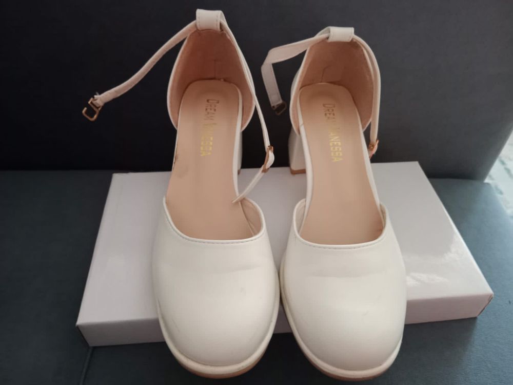 Туфли белые, классический