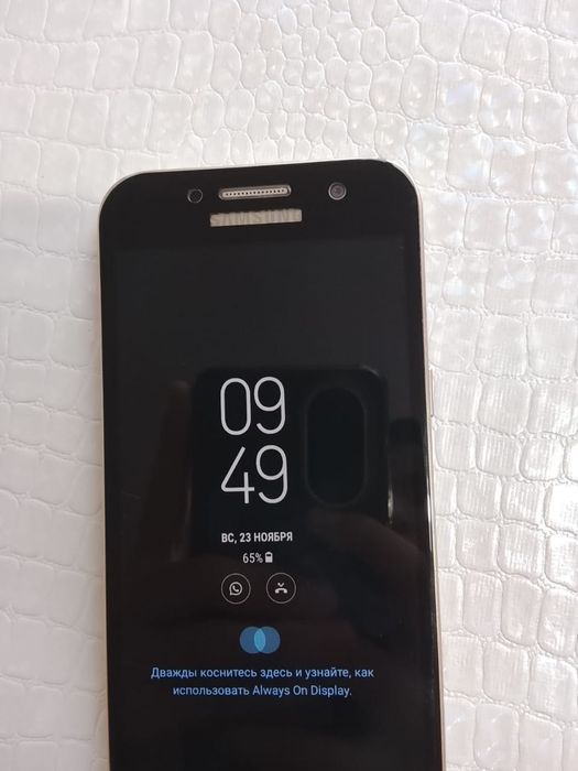 Продается телефон