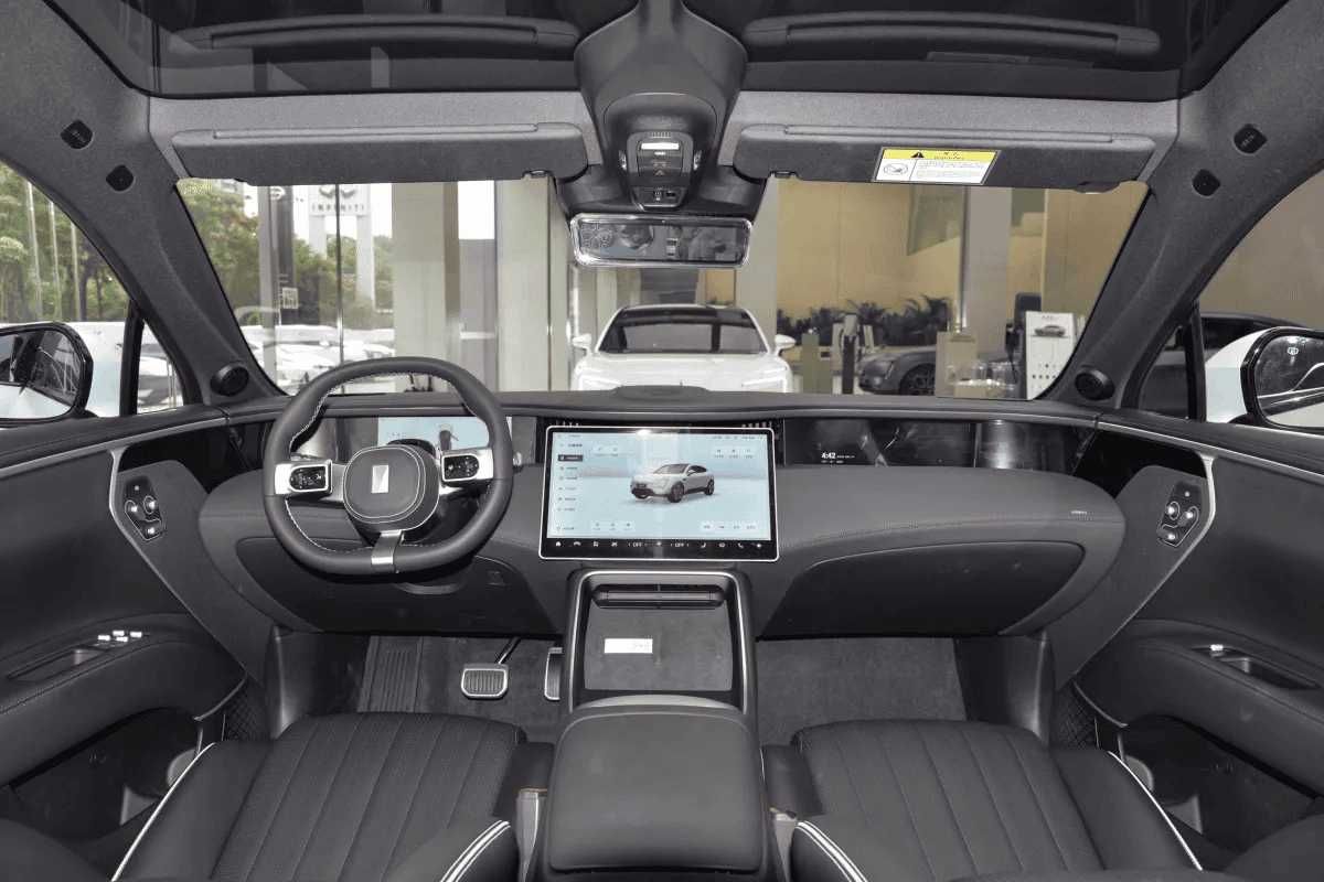 Changan Avatr 11 электро и гибрид только по заказу в краткие сроки
