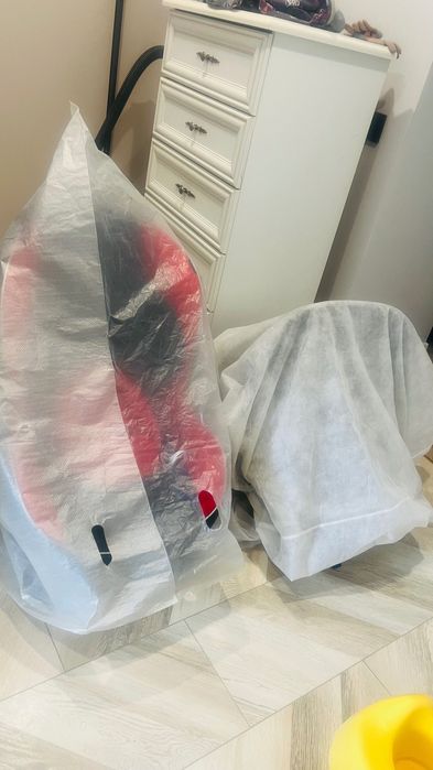 Продам автокресло и переносную люльку