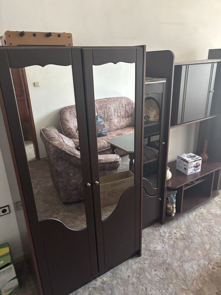 Секция, гардероб и тв шкаф