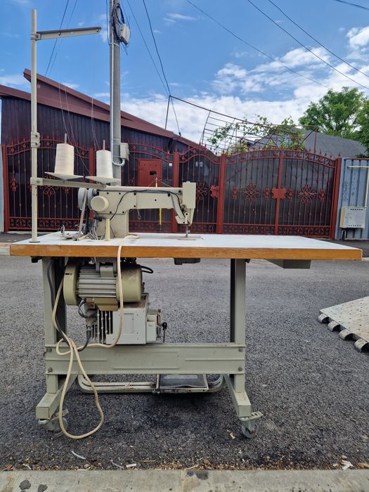 Mașini de cusut industriale