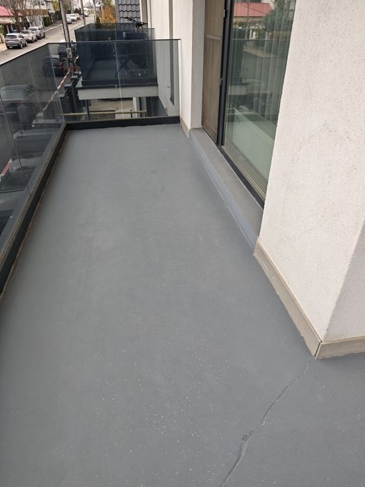 Închiriez apartament