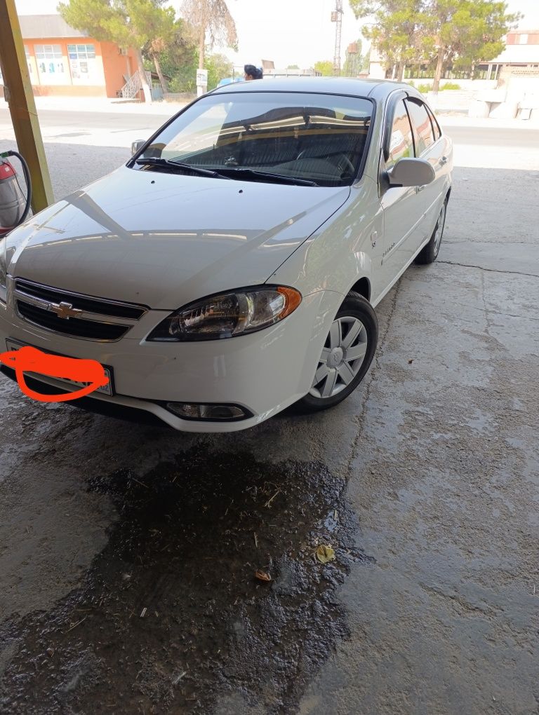 Gentra 1.5 mator sotiladi srochna narxi kelishiladi