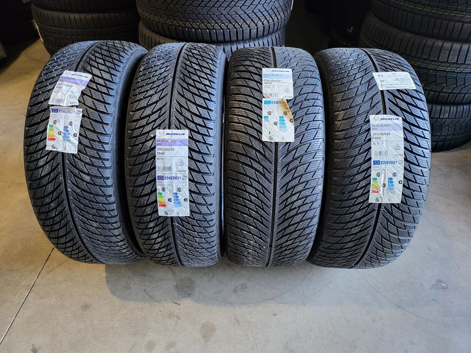 255/45/20//235/50/20 MICHELIN