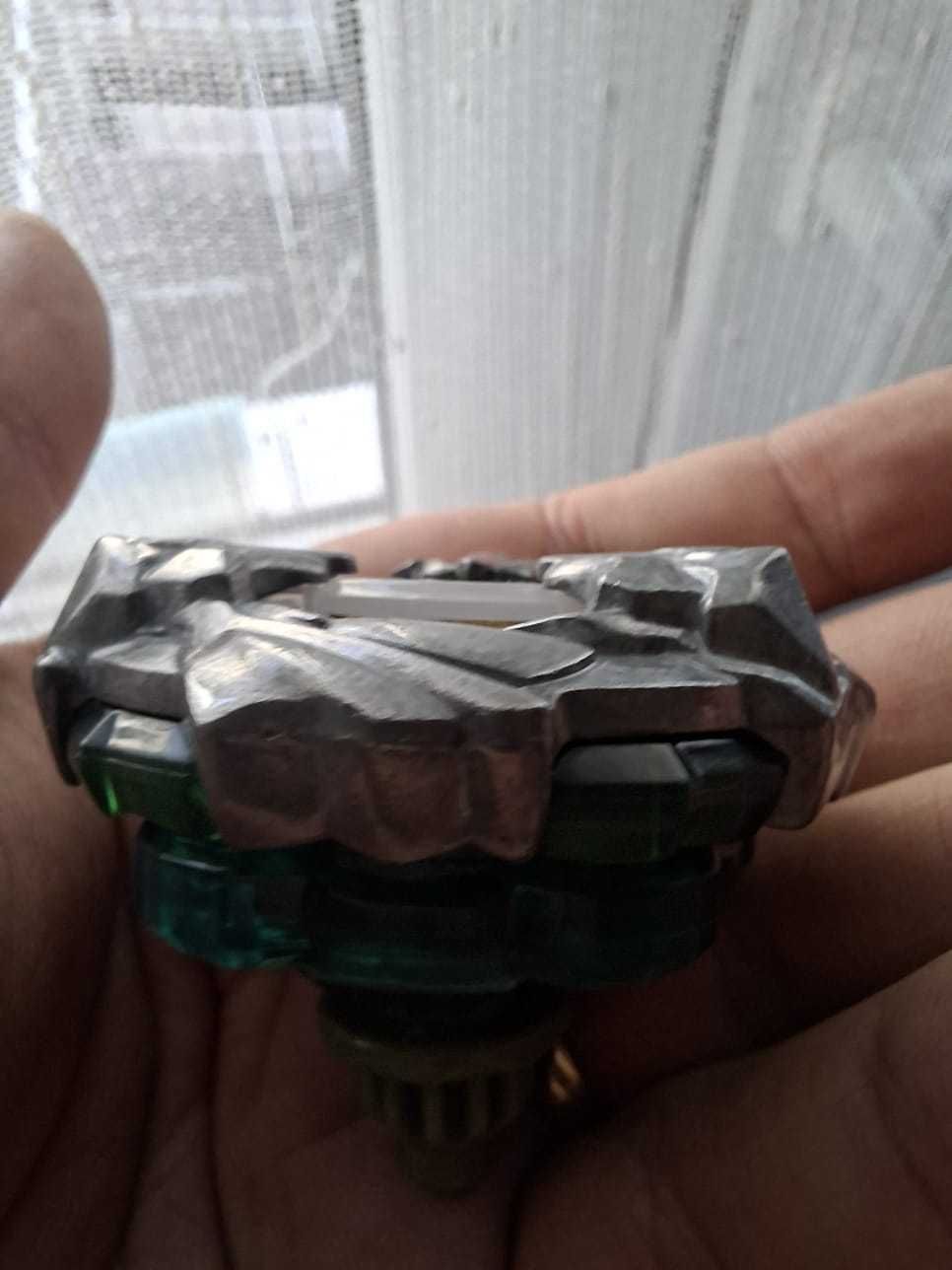 Beyblade X - BX44 TriceraPress M-85BS
