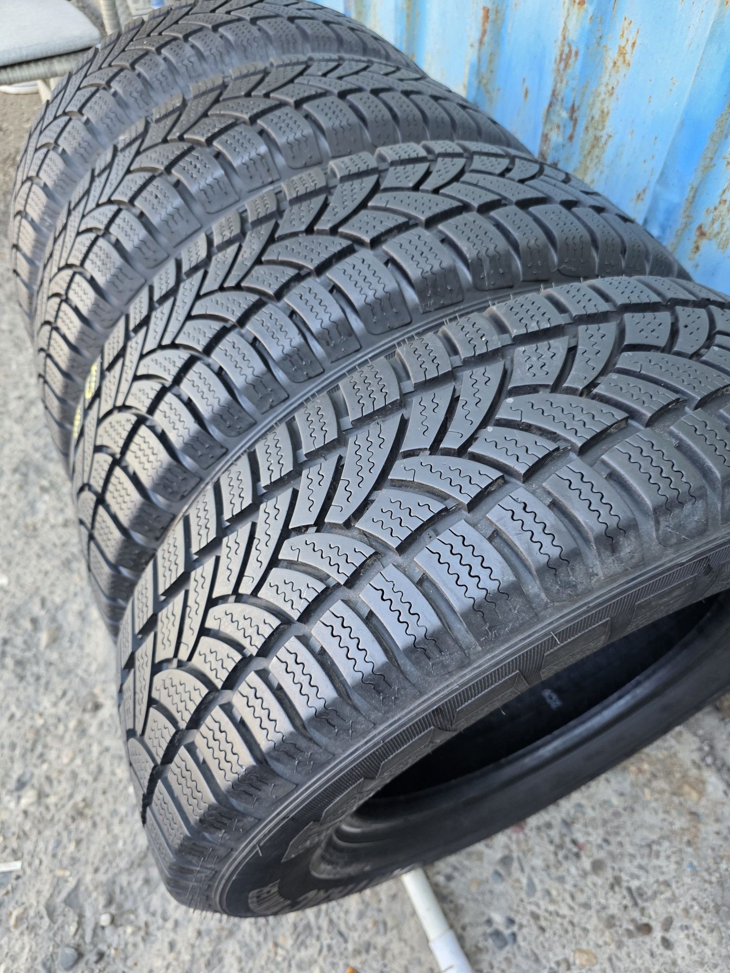 Anvelope 215.70.15 C Vredestein M+S Profil Ca Noi