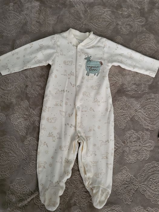 Бебешки дрешки панталончета ромпъри и комплекти