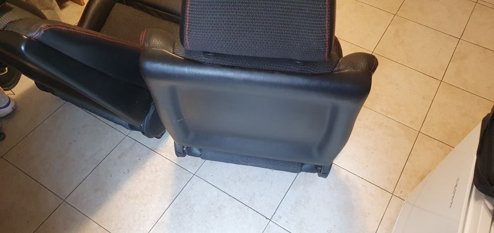Предни рекаро седалки за бмв е30 седан  bmw e30 Recaro Front Seats